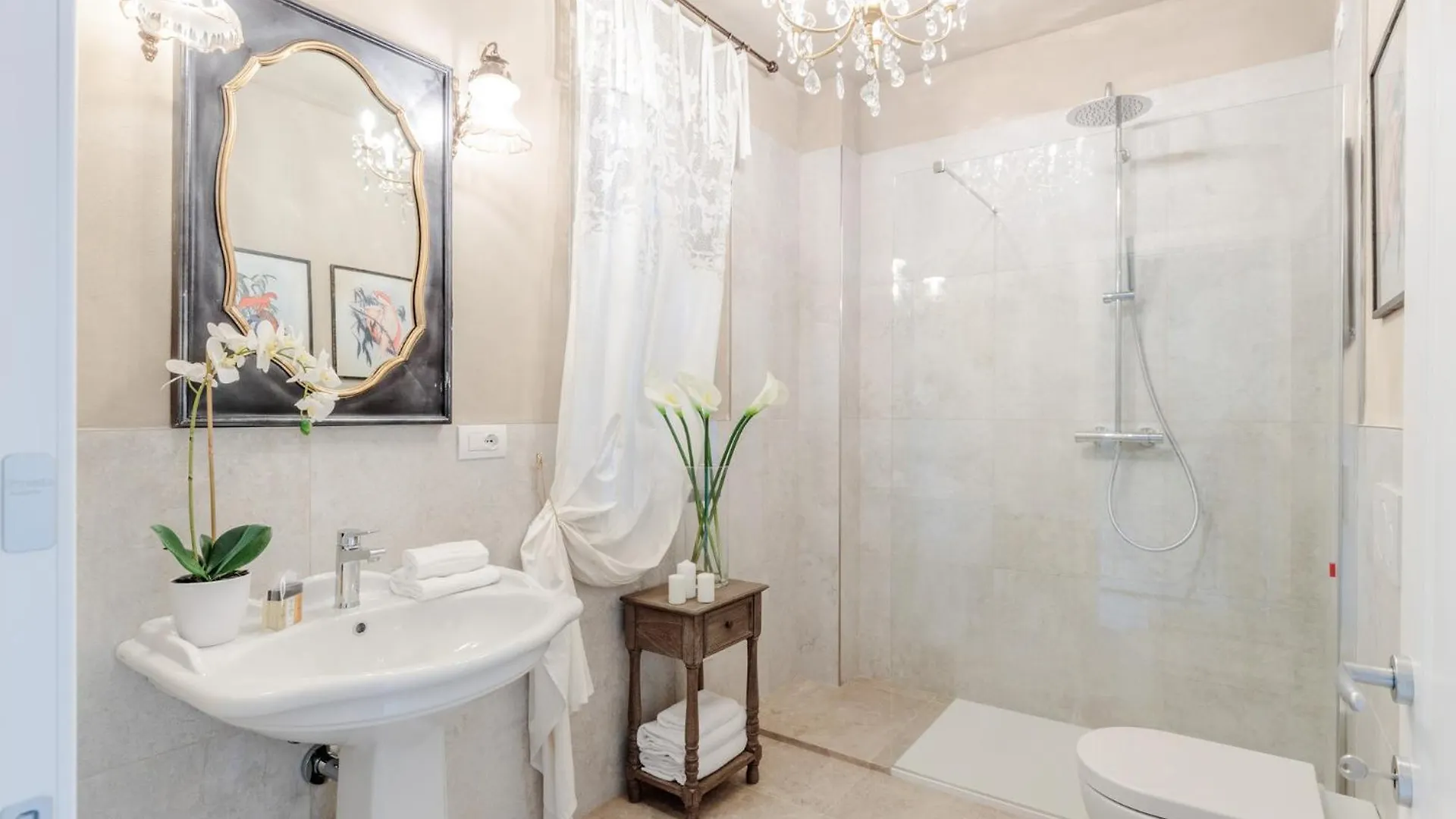 Villa Regina, 4 Bedrooms And A Luxury Style Villa Cappella 0*,  Italy