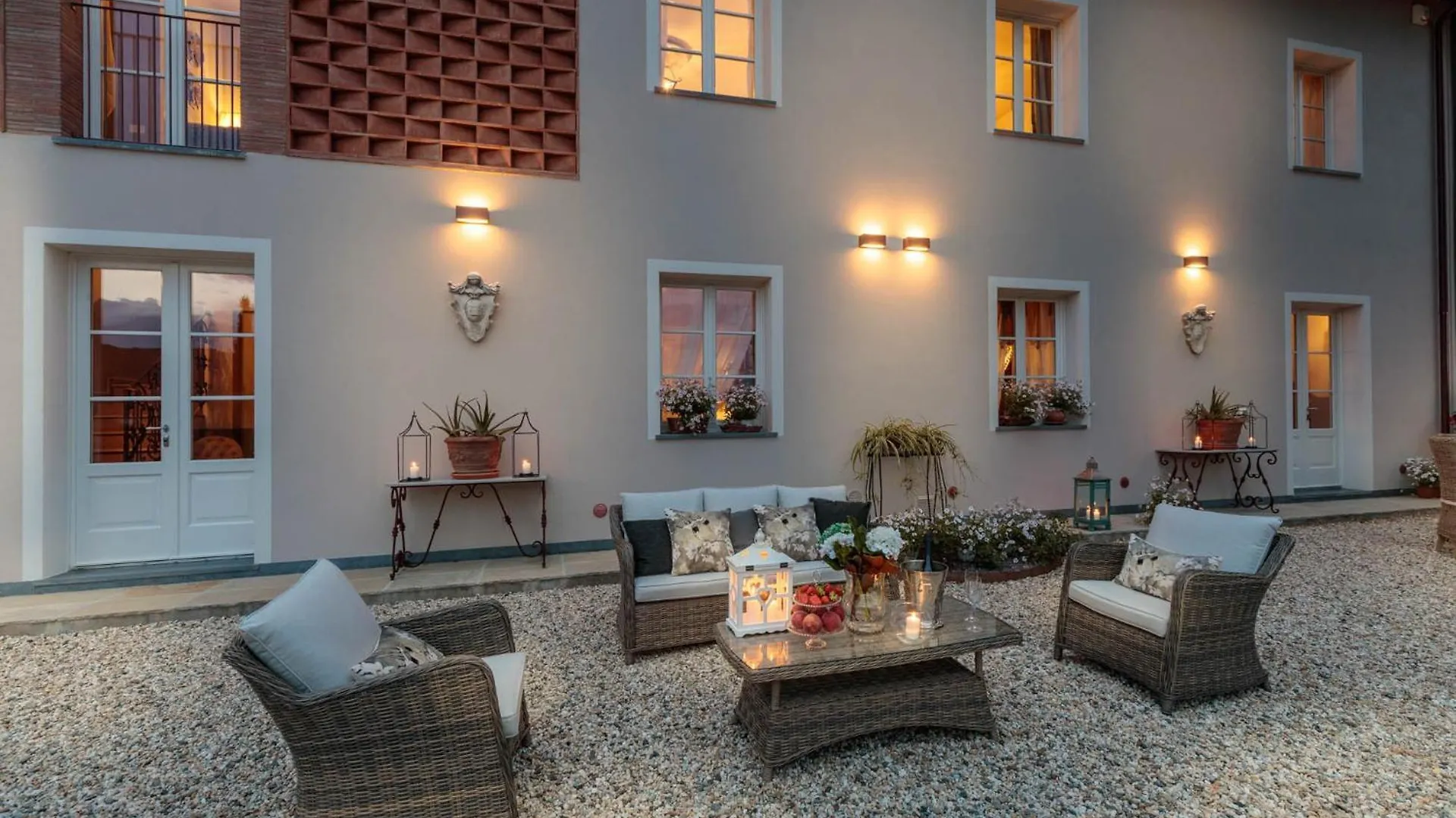 Villa Regina, 4 Bedrooms And A Luxury Style Villa Cappella Italy