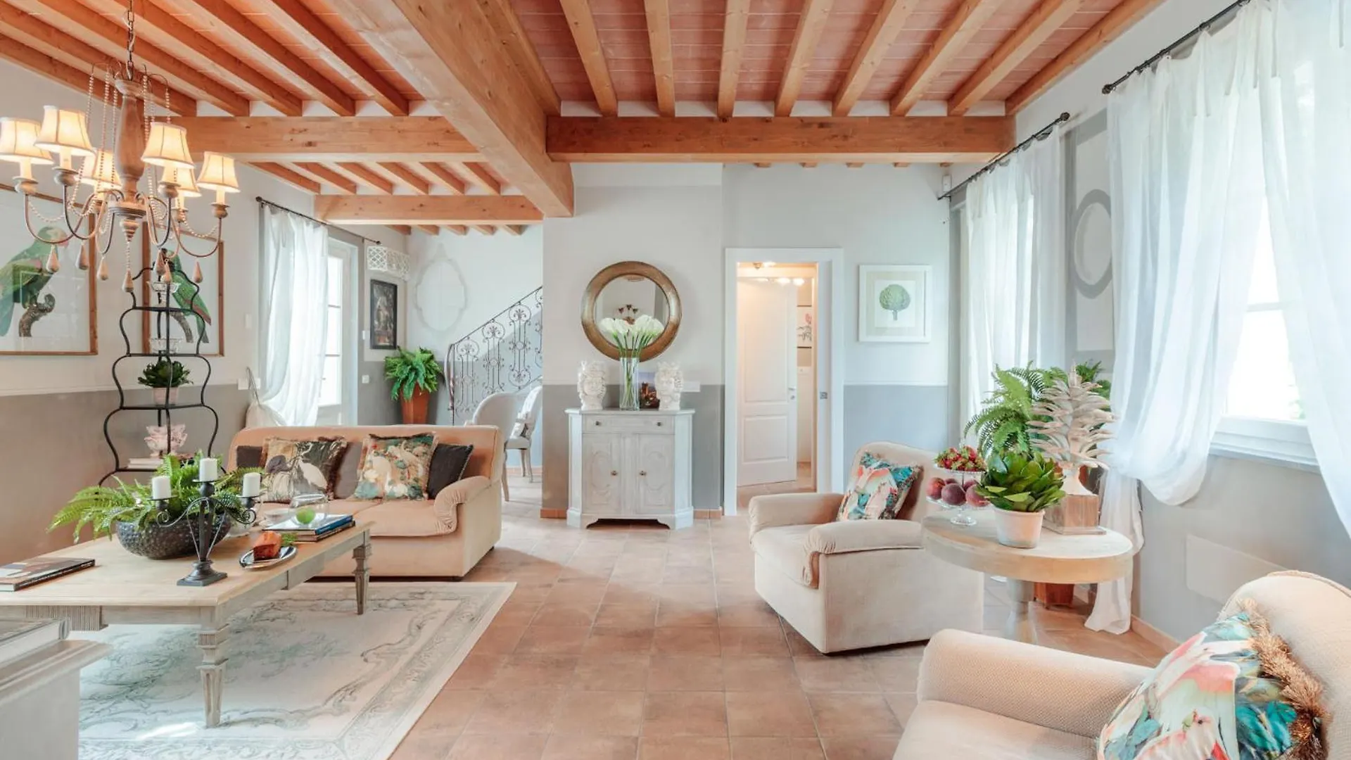 Villa Regina, 4 Bedrooms And A Luxury Style Villa Cappella