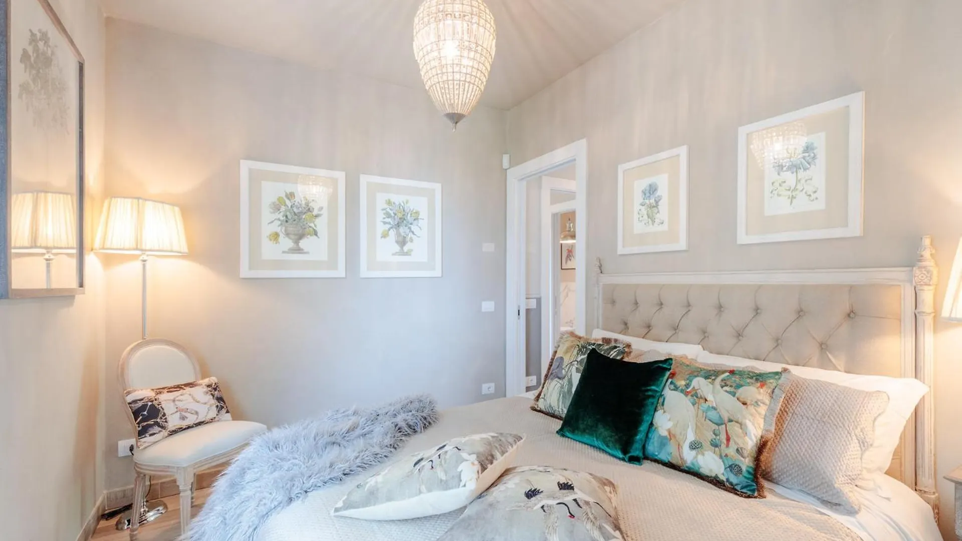 Villa Regina, 4 Bedrooms And A Luxury Style Villa Cappella 0*,  Italy