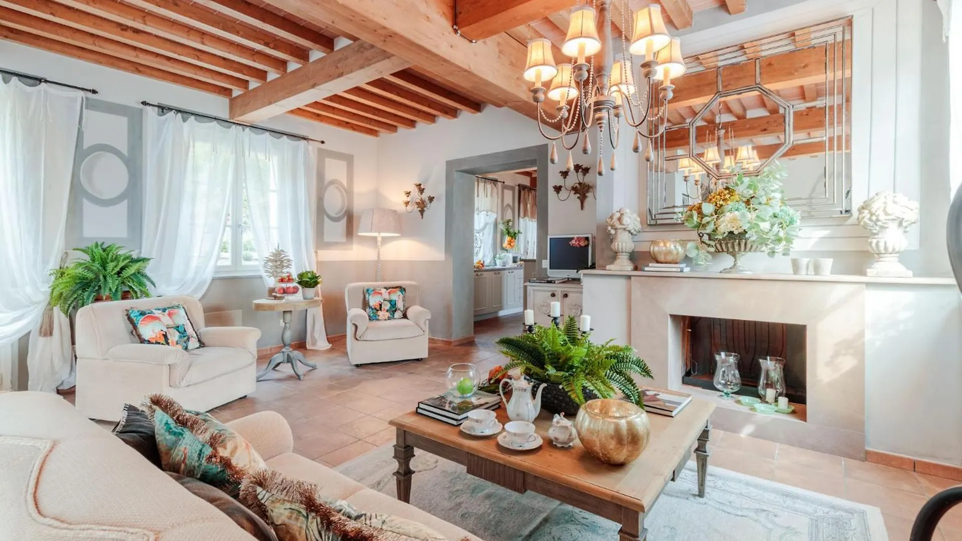 Villa Regina, 4 Bedrooms And A Luxury Style Villa Cappella