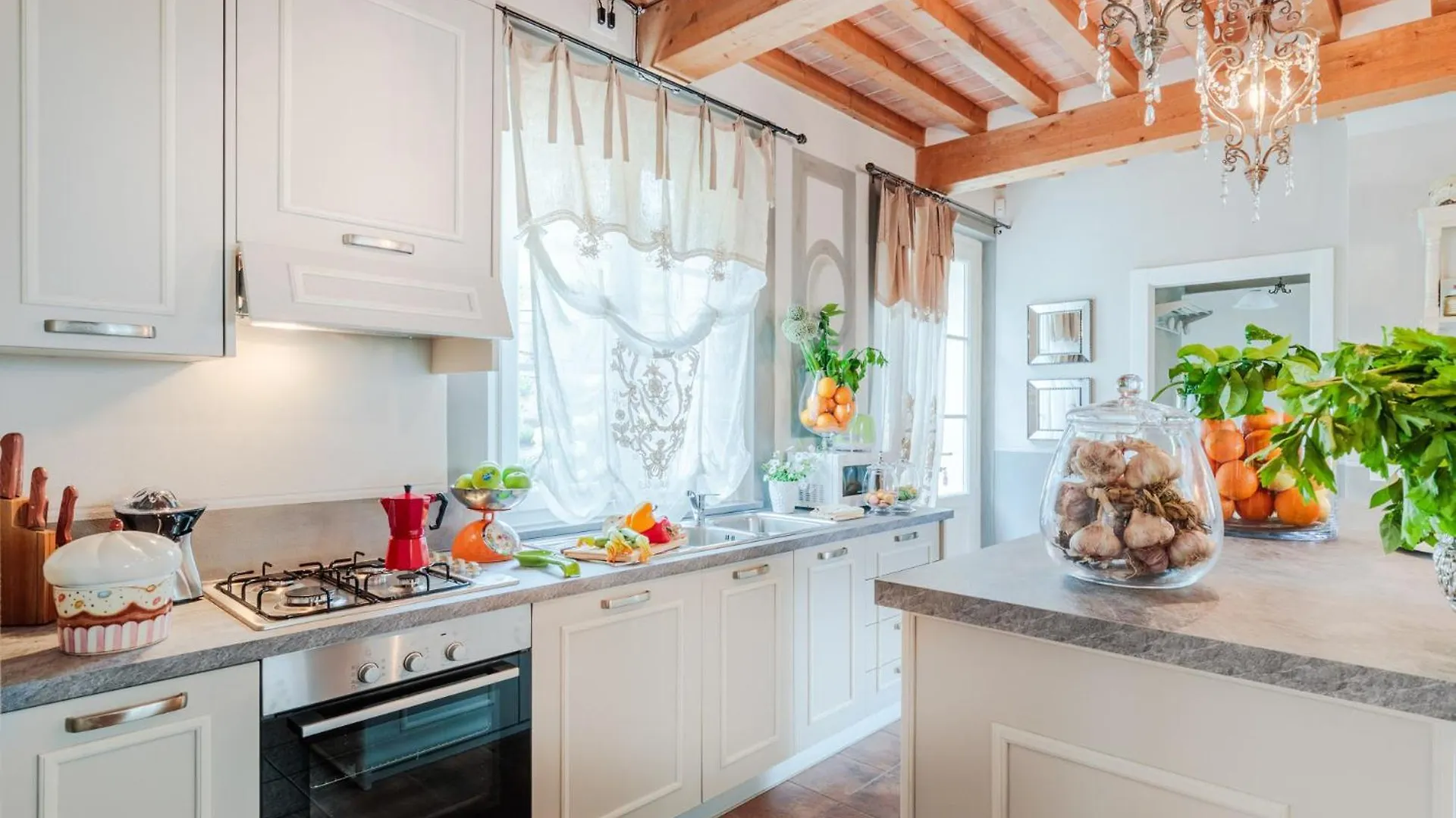 Villa Regina, 4 Bedrooms And A Luxury Style Villa Cappella