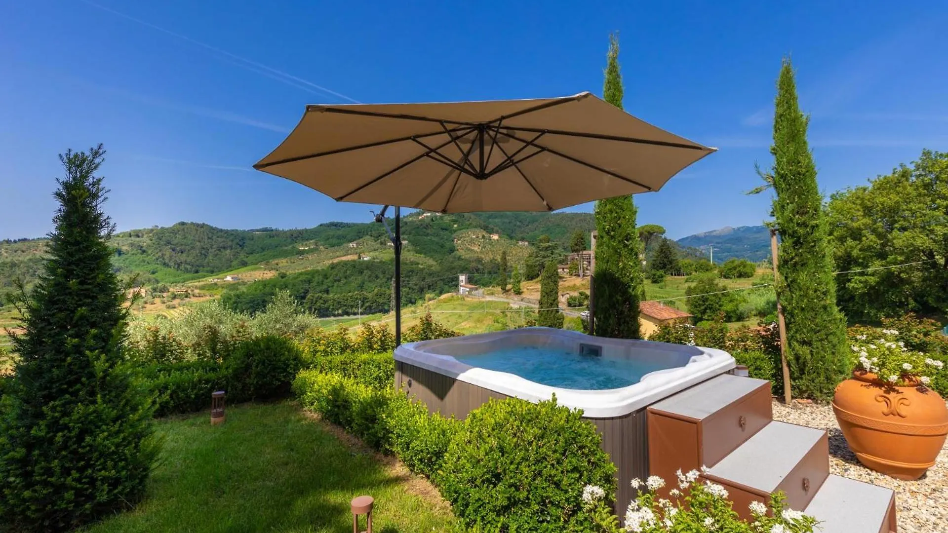 Villa Regina, 4 Bedrooms And A Luxury Style Villa Cappella